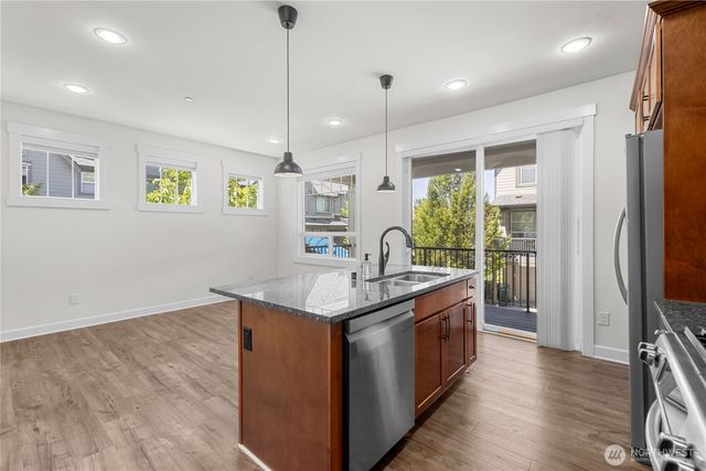 1382 Chelssea Walk NE, Issaquah, WA 98029