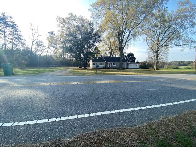 7444 Nc Highway 65, Summerfield, NC 27358