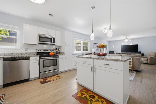 126 Harrington RD, Newport News, VA 23602