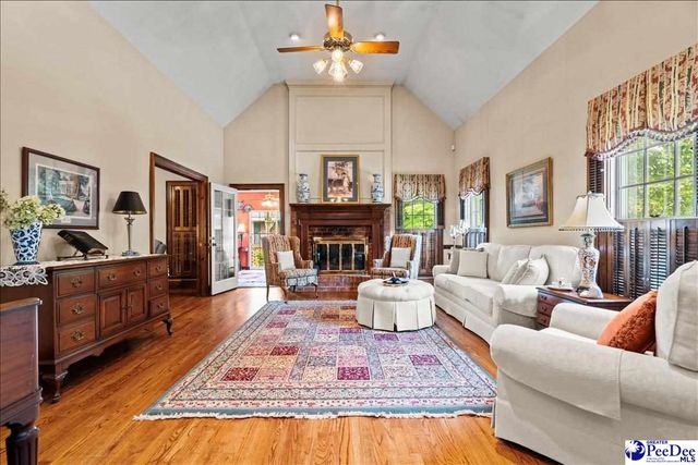 602 Cherokee Rd, Florence, SC 29501