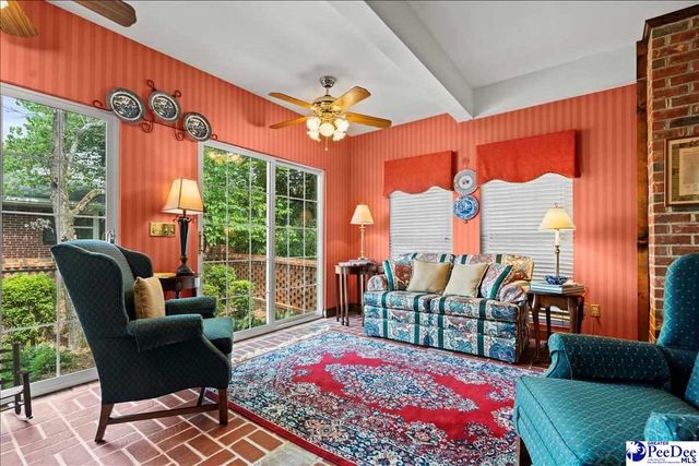 602 Cherokee Rd, Florence, SC 29501