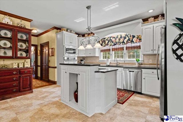 602 Cherokee Rd, Florence, SC 29501