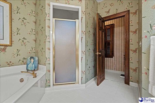 602 Cherokee Rd, Florence, SC 29501