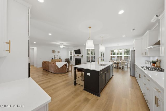 198 Man O War Lane, Hampstead, NC 28443