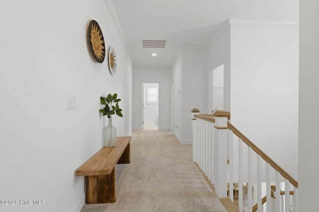 198 Man O War Lane, Hampstead, NC 28443