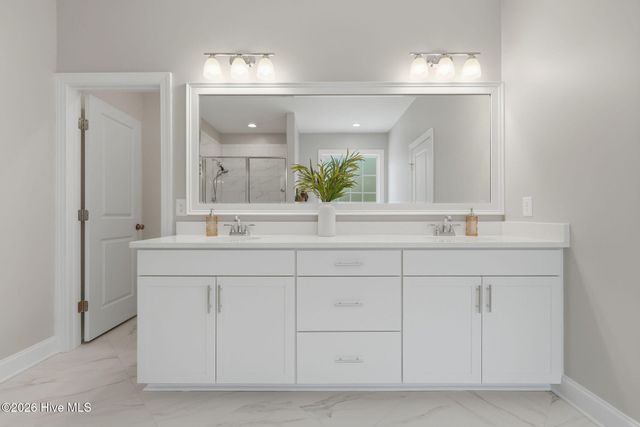 198 Man O War Lane, Hampstead, NC 28443