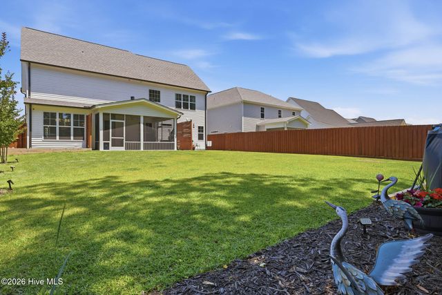 198 Man O War Lane, Hampstead, NC 28443