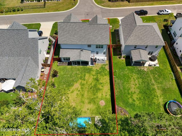 198 Man O War Lane, Hampstead, NC 28443