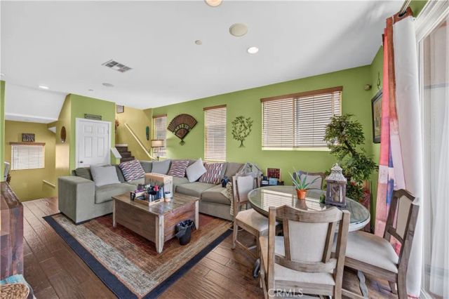 11916 Manzanilla Lane, Los Angeles, CA 90047