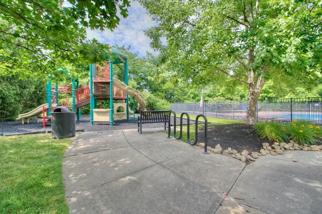 8629 Treeline Drive, Florence, KY 41042