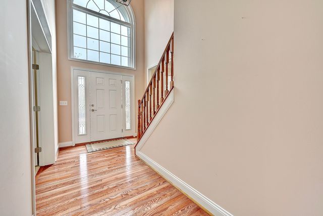 8629 Treeline Drive, Florence, KY 41042