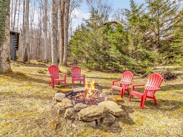 63 Alpaugh Drive, Waynesville, NC 28786