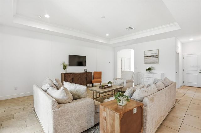 109 AZUL DRIVE, Seffner, FL 33584