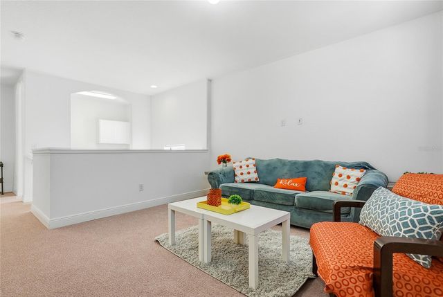 109 AZUL DRIVE, Seffner, FL 33584