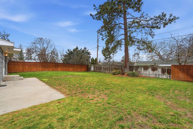 5619 N FOTHERINGHAM St, Spokane, WA 99205