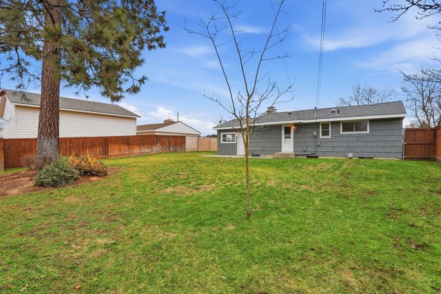 5619 N FOTHERINGHAM St, Spokane, WA 99205