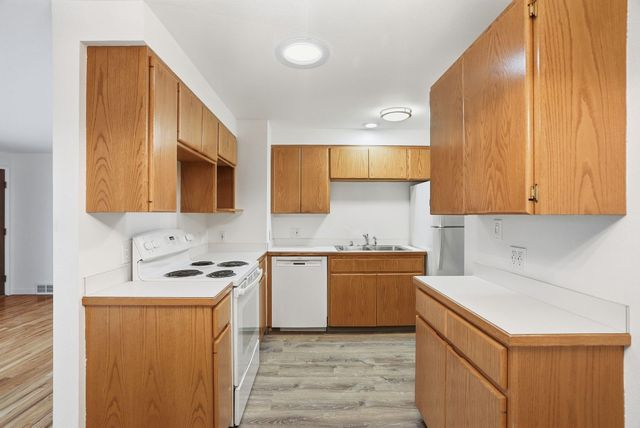 5619 N FOTHERINGHAM St, Spokane, WA 99205