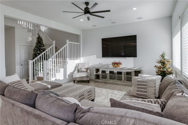1042 Beaver Pond, Madera, CA 93636