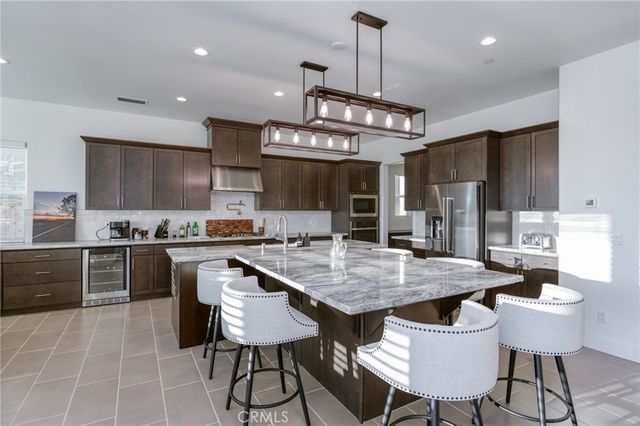 1042 Beaver Pond, Madera, CA 93636