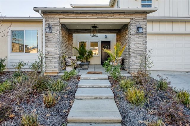 1042 Beaver Pond, Madera, CA 93636
