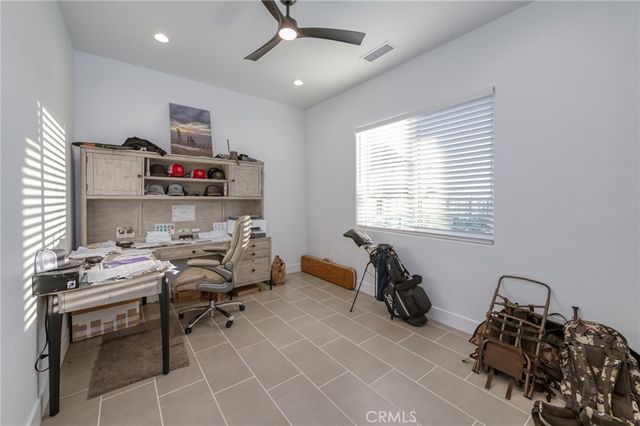 1042 Beaver Pond, Madera, CA 93636
