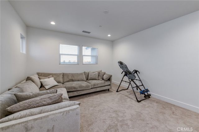 1042 Beaver Pond, Madera, CA 93636