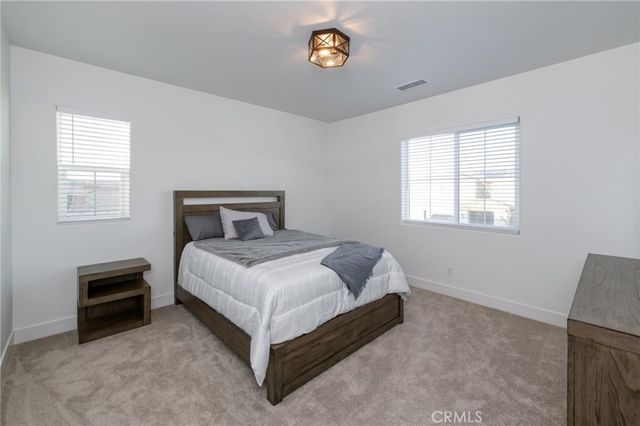 1042 Beaver Pond, Madera, CA 93636
