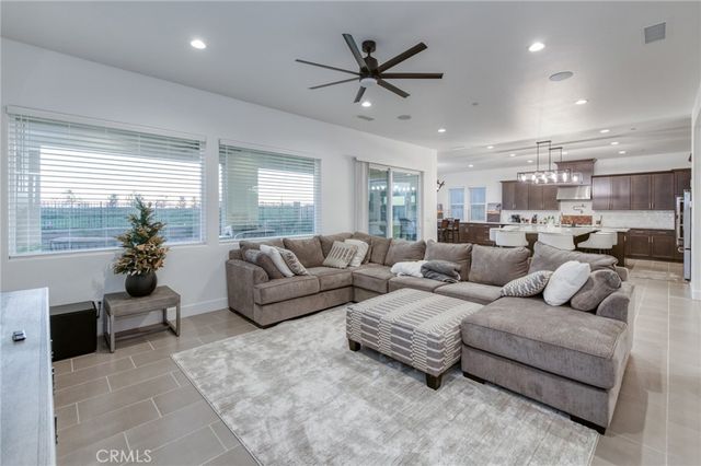 1042 Beaver Pond, Madera, CA 93636