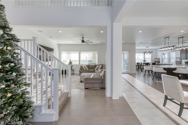 1042 Beaver Pond, Madera, CA 93636