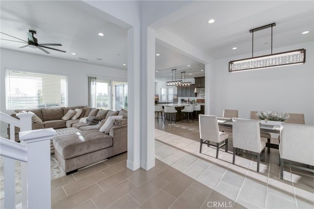 1042 Beaver Pond, Madera, CA 93636