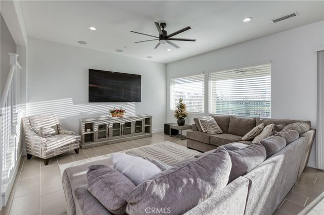 1042 Beaver Pond, Madera, CA 93636