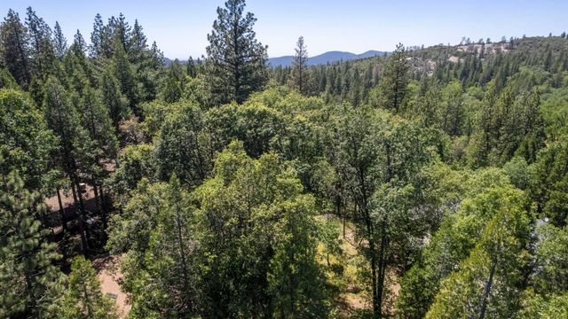 17787 Lucky Strike Trail, Sonora, CA 95370