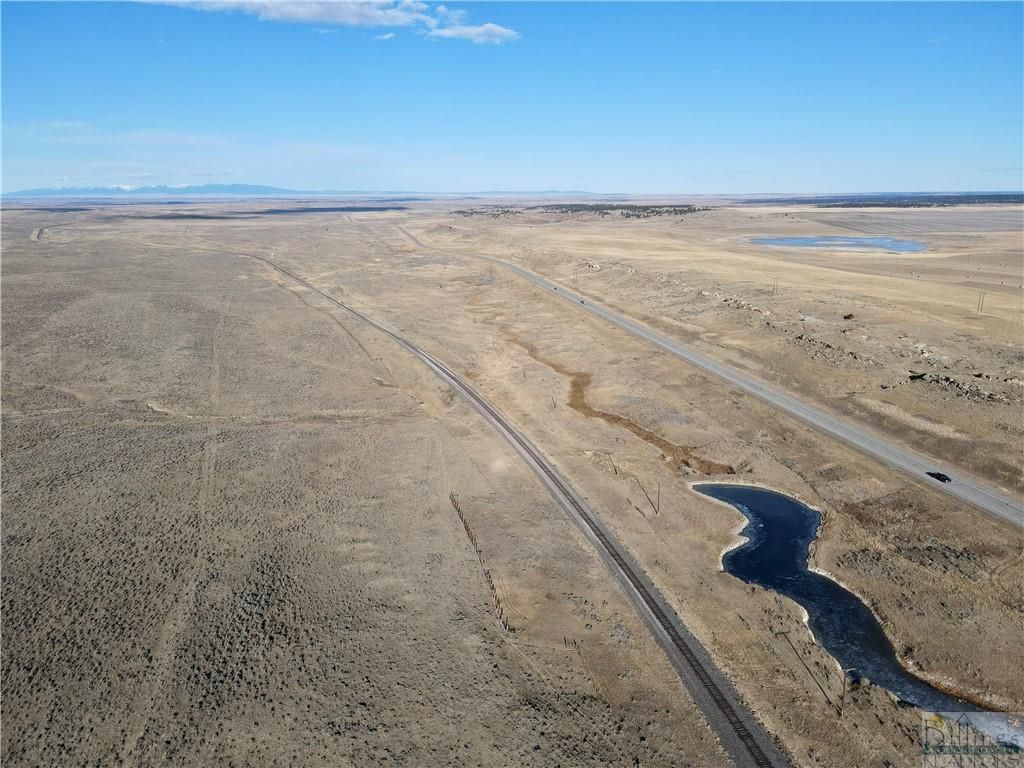 Butler Ranch on HWY 3, Broadview, MT 59046 photo 10