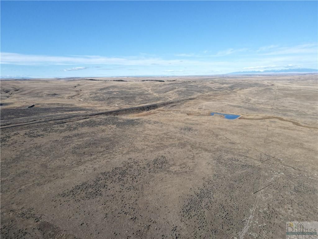 Butler Ranch on HWY 3, Broadview, MT 59046 photo 16