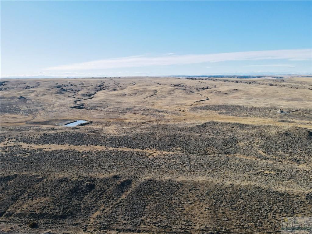 Butler Ranch on HWY 3, Broadview, MT 59046 photo 17
