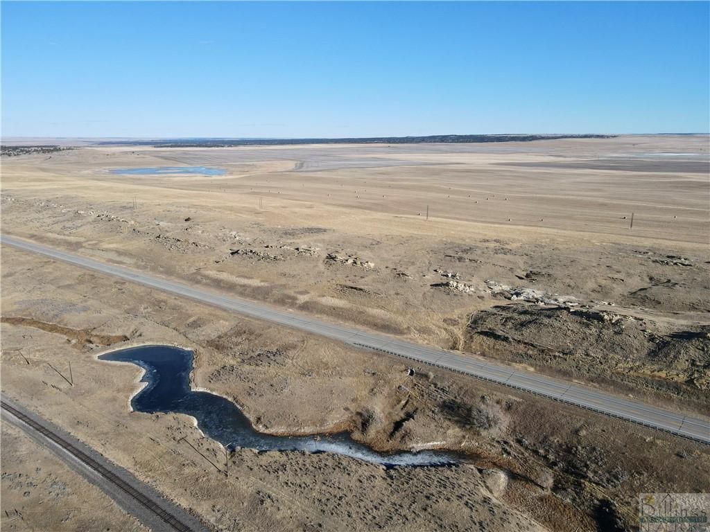 Butler Ranch on HWY 3, Broadview, MT 59046 photo 7