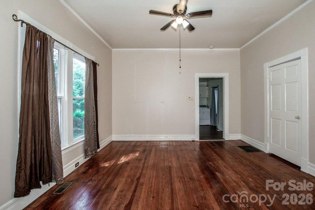 316 S Race Street, Statesville, NC 28677