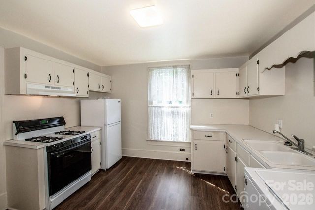 316 S Race Street, Statesville, NC 28677