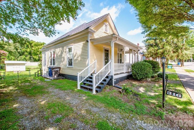 316 S Race Street, Statesville, NC 28677