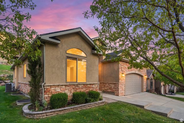 9138 N RENAISSANCE DR, Cedar Hills, UT 84062