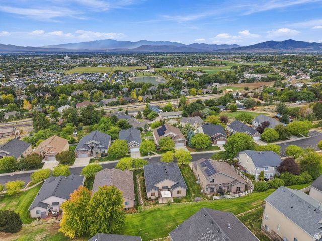 9138 N RENAISSANCE DR, Cedar Hills, UT 84062