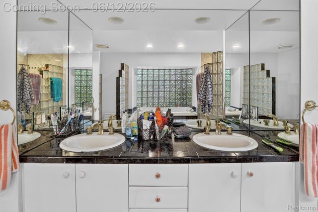 2197 S State Road, Davison Township, MI 48423