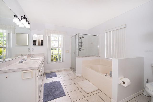 577 SUNRIDGE WOODS BOULEVARD, Davenport, FL 33837
