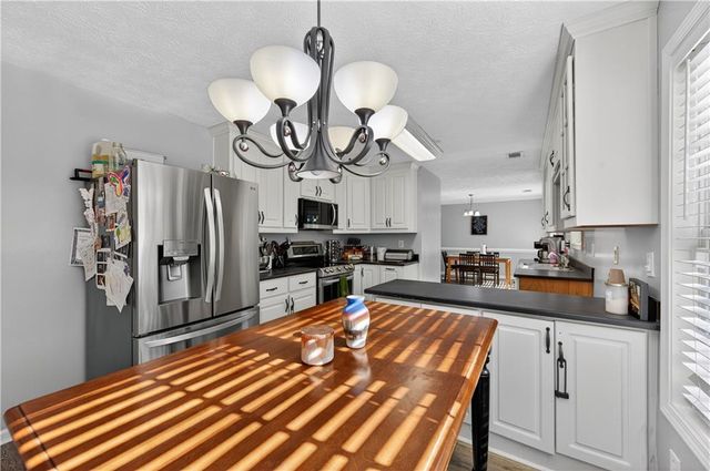 1453 Solomon Drive, Winder, GA 30680