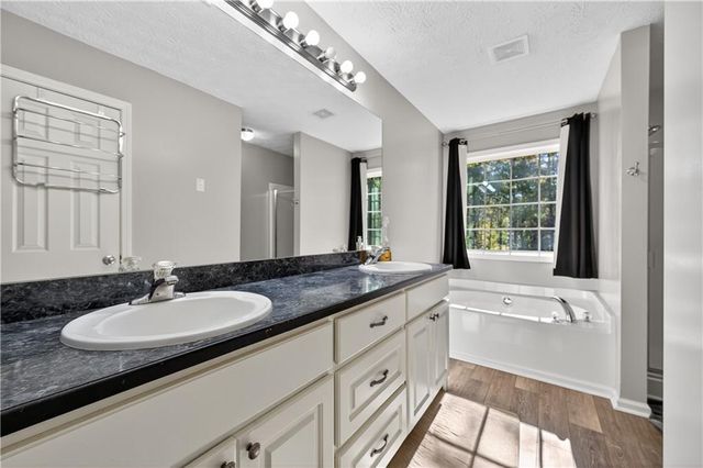 1453 Solomon Drive, Winder, GA 30680