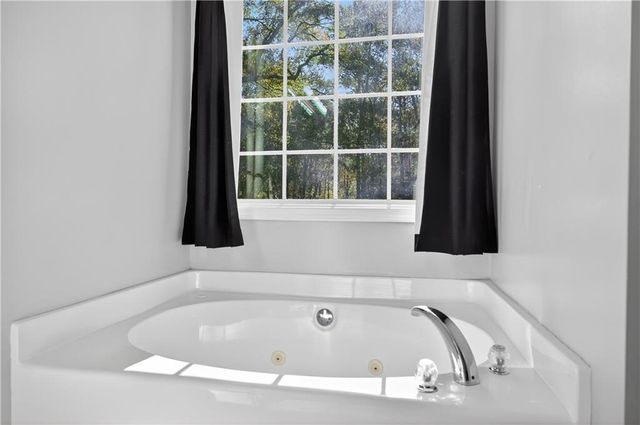 1453 Solomon Drive, Winder, GA 30680