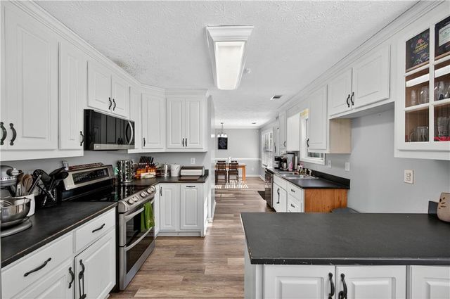 1453 Solomon Drive, Winder, GA 30680