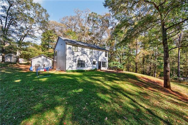 1453 Solomon Drive, Winder, GA 30680