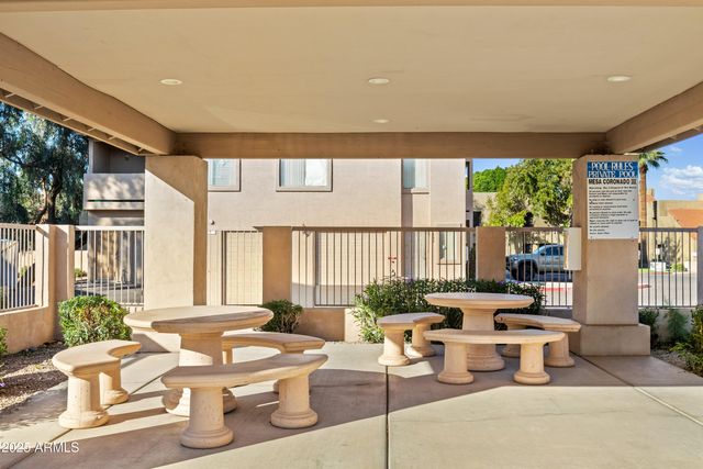 1406 W EMERALD Avenue 113, Mesa, AZ 85202