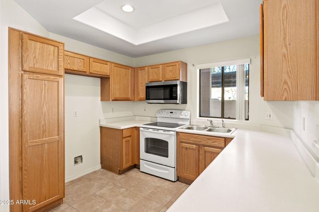 1406 W EMERALD Avenue 113, Mesa, AZ 85202